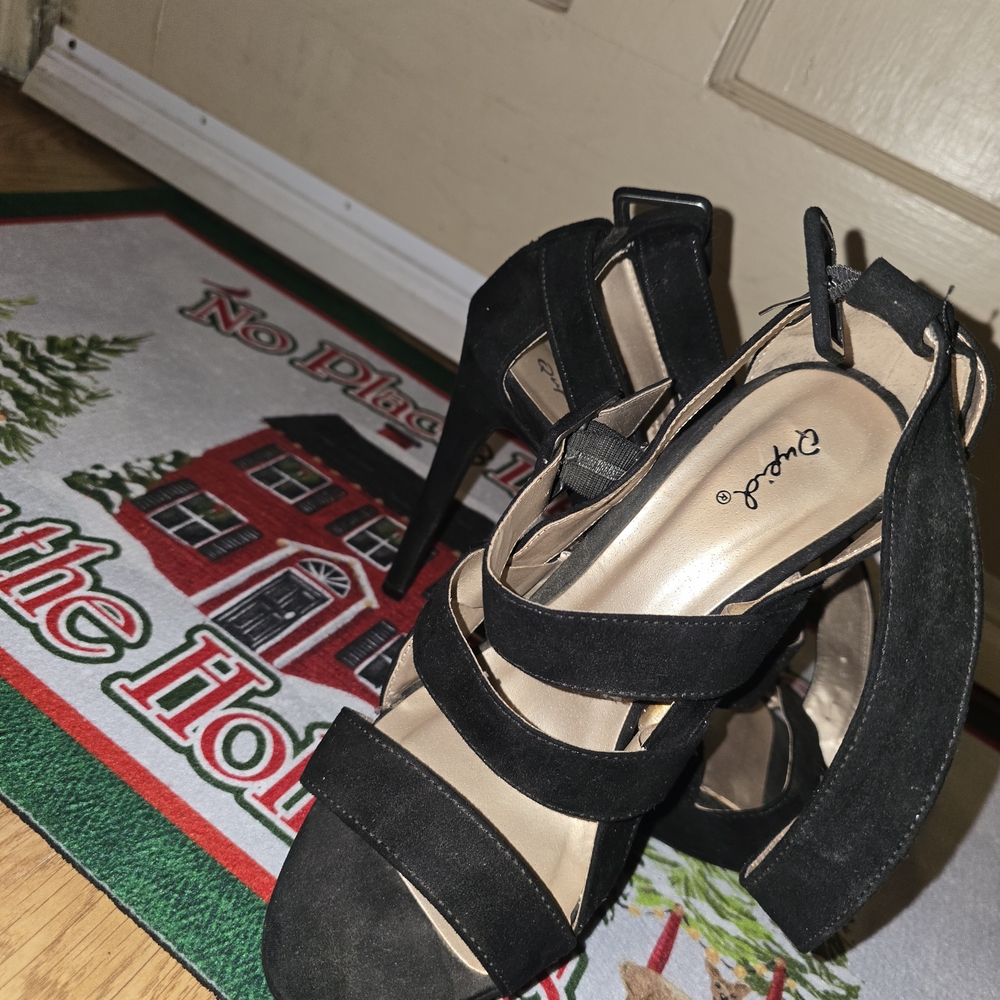 Black Women's Heels